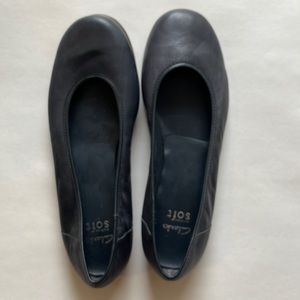 Clarks Women’s Flats